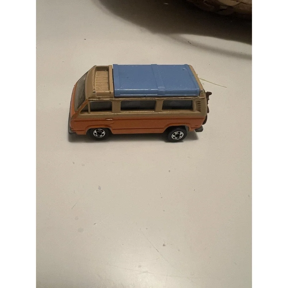 VTG 1981 Hot Wheels VW Sunagon Vanagon T3 Camper Orange Nice Paint See Pics Read